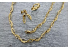 Gold Necklace Set